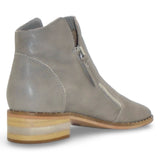 Django & Juliette - FLORISS-FW26 available in 2 colours!